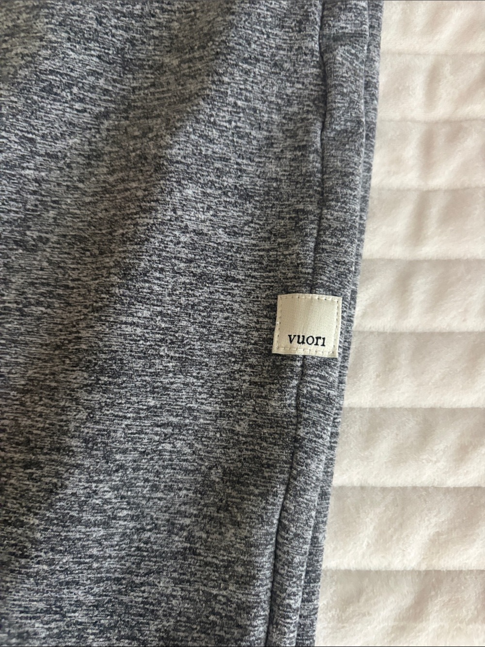 Vuori Flared Leggings - Picture 2 of 5
